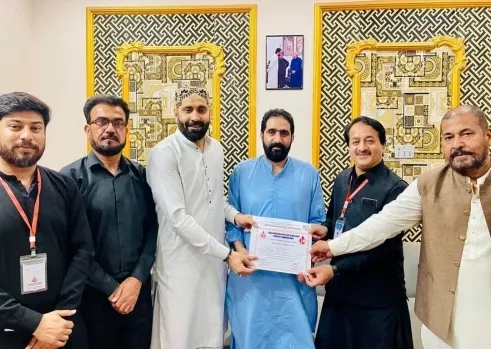 Donor Cheque Handover
